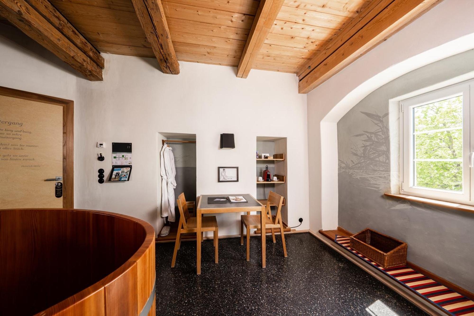 Seehotel Amtshof 4*